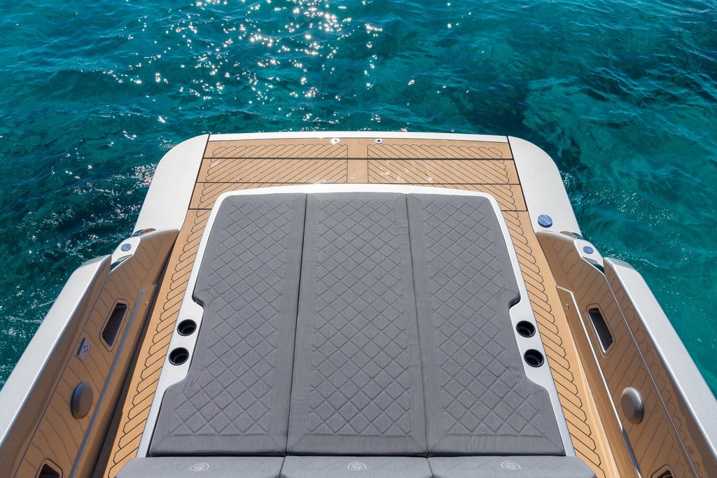 foto: 16 Canados Gladiator 493 Grand