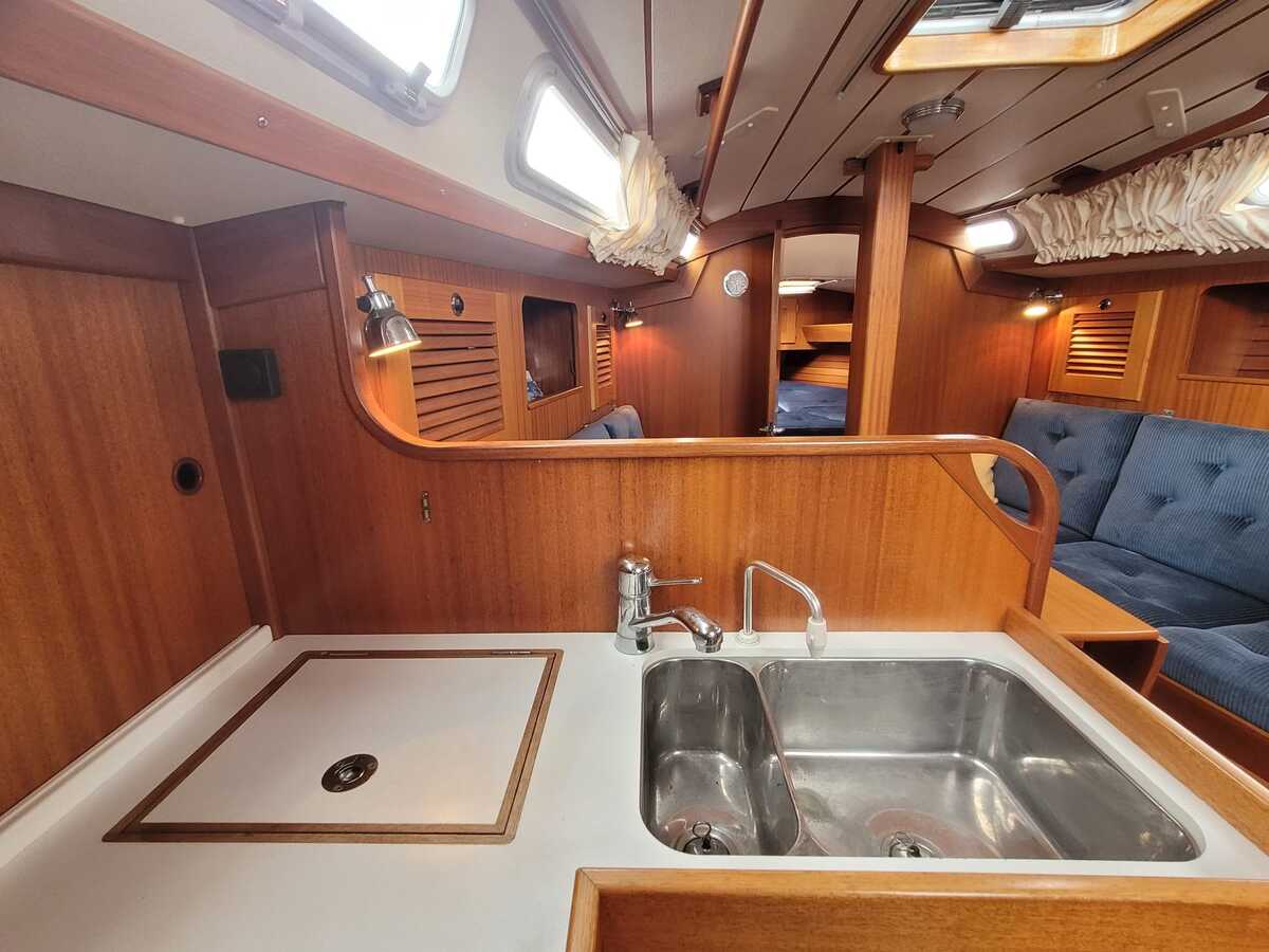 foto: 5 Hallberg Rassy 31