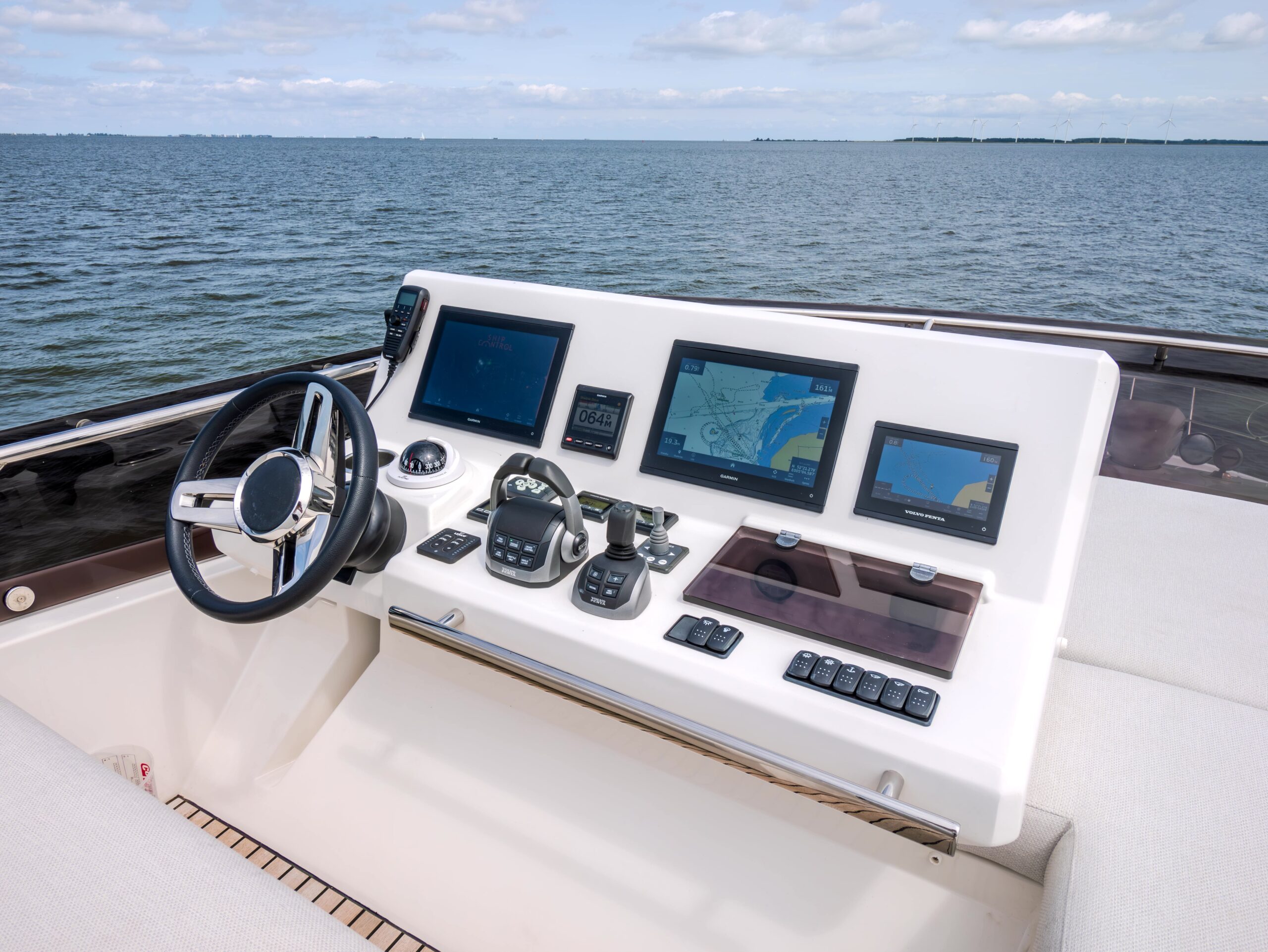 foto: 9 Prestige 520 flybridge #317