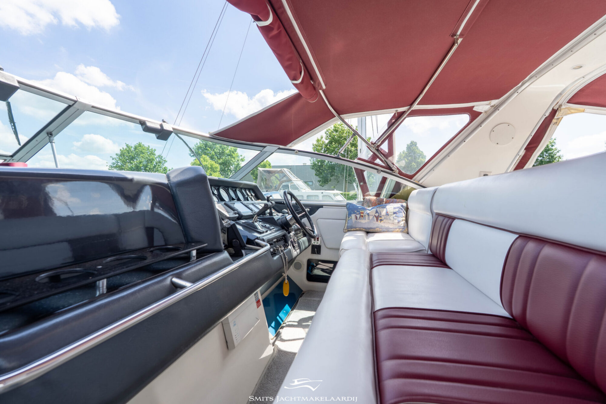 foto: 6 Sea Ray Sea Ray 370 Express Cruiser