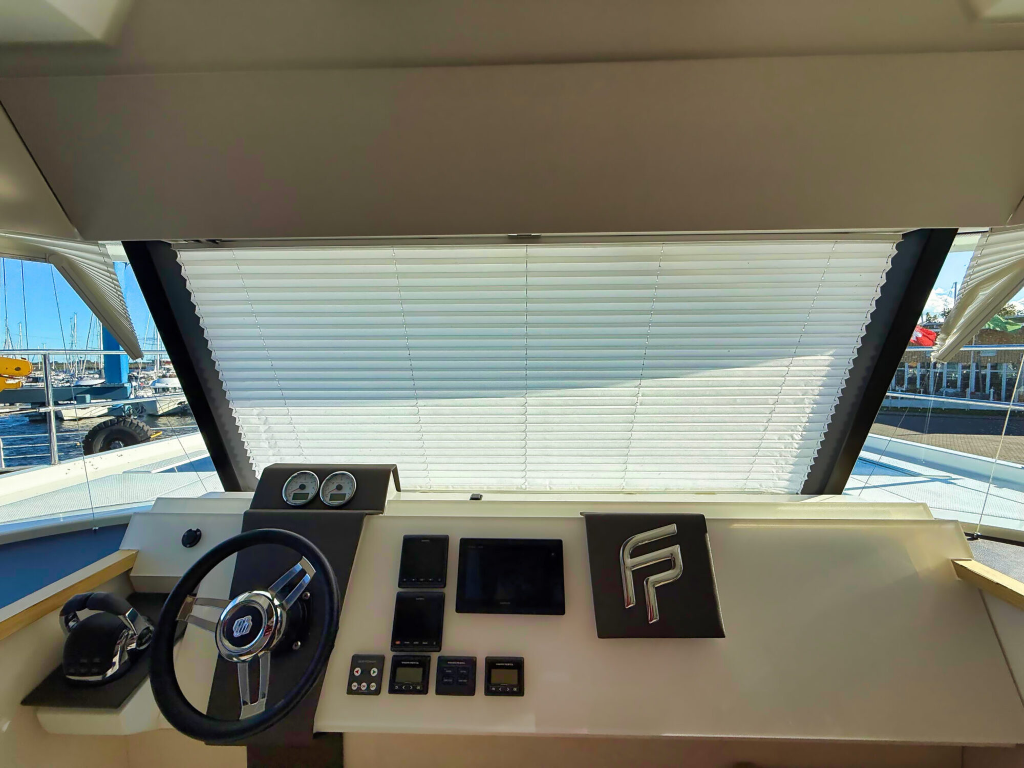 foto: 13 Fountaine Pajot Fountaine Payot Motorcatamaran MY 37