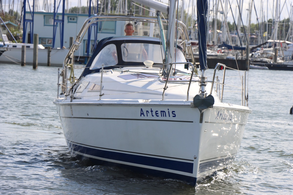 foto: 5 Hunter 33