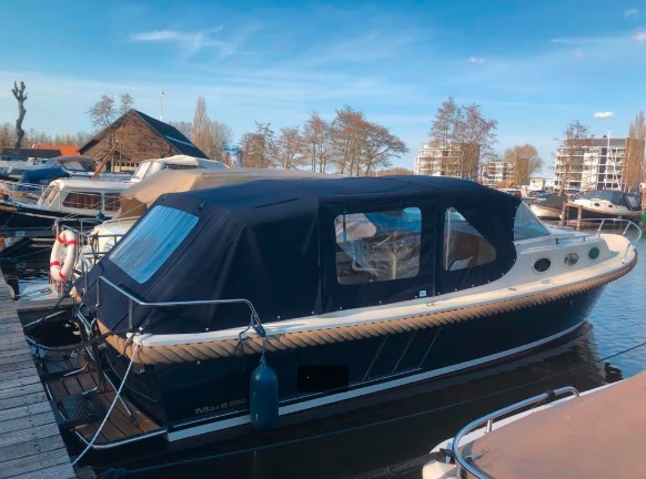 foto: 5 Maril 850   Classic