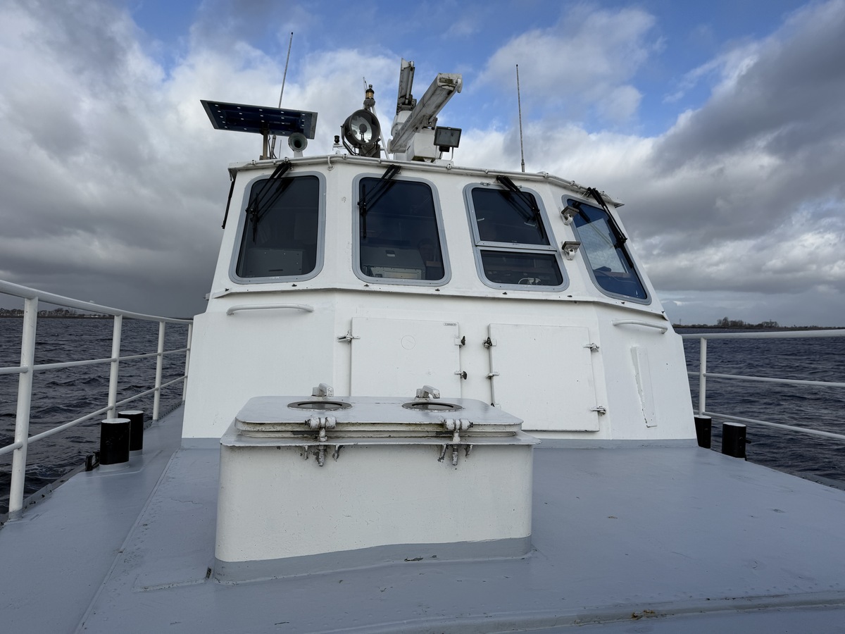 foto: 6 Ex-Patrouille Vaartuig Varend Woonschip