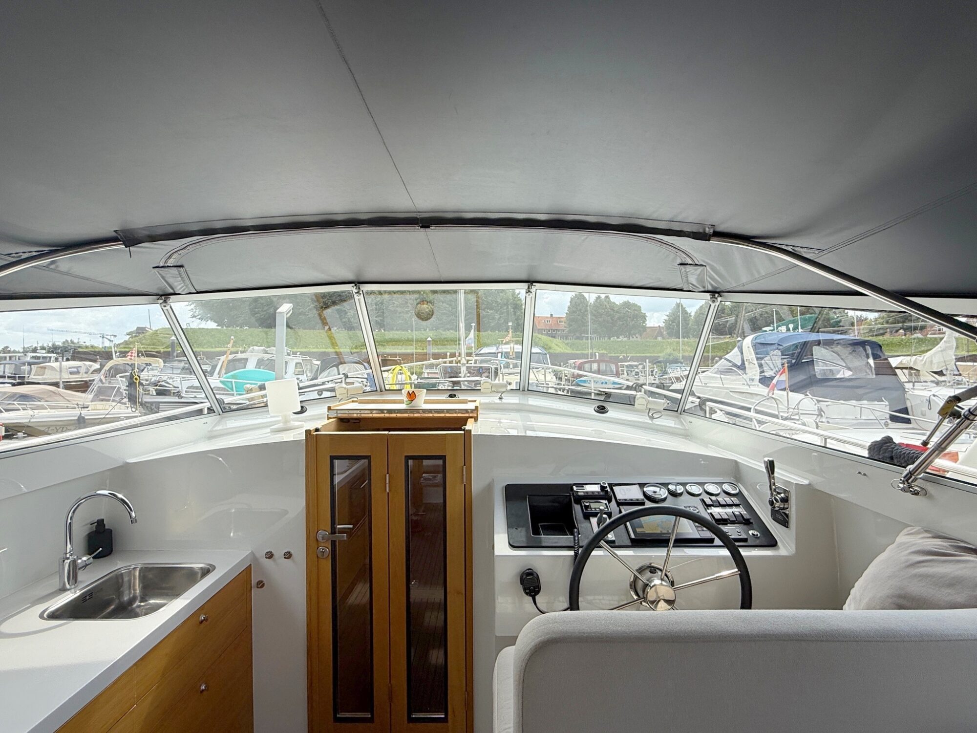 foto: 6 Vedette Vedette Hollander Trend 35 Cabrio