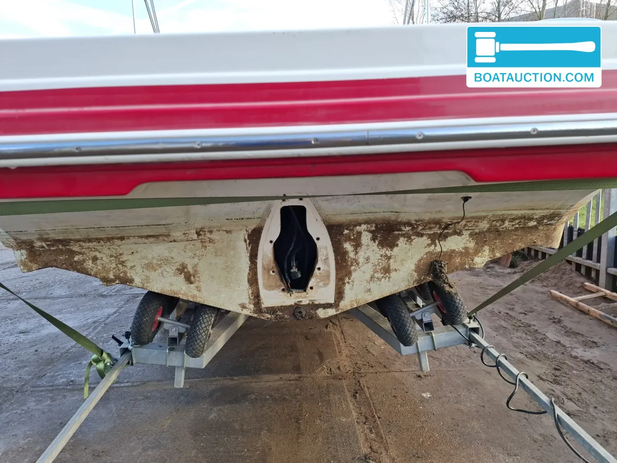 foto: 5 Rinker 246 Captiva Cuddy