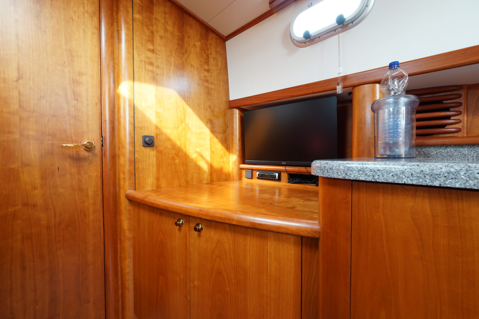 foto: 15 Tryvia Tryvia 1100 OK Cabrio Spiegeldeur