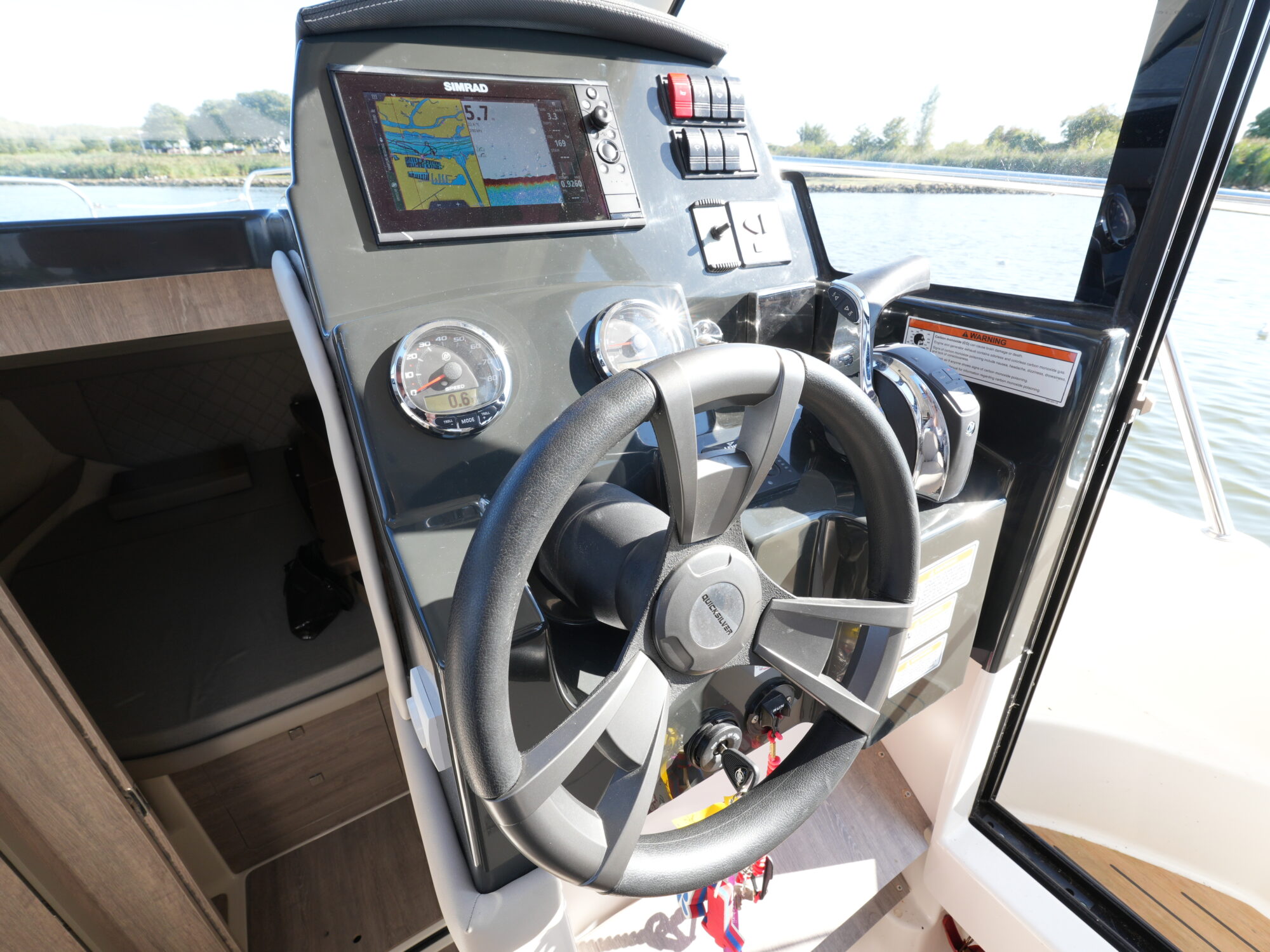 foto: 5 Quicksilver QuickSilver 905 Activ Weekend