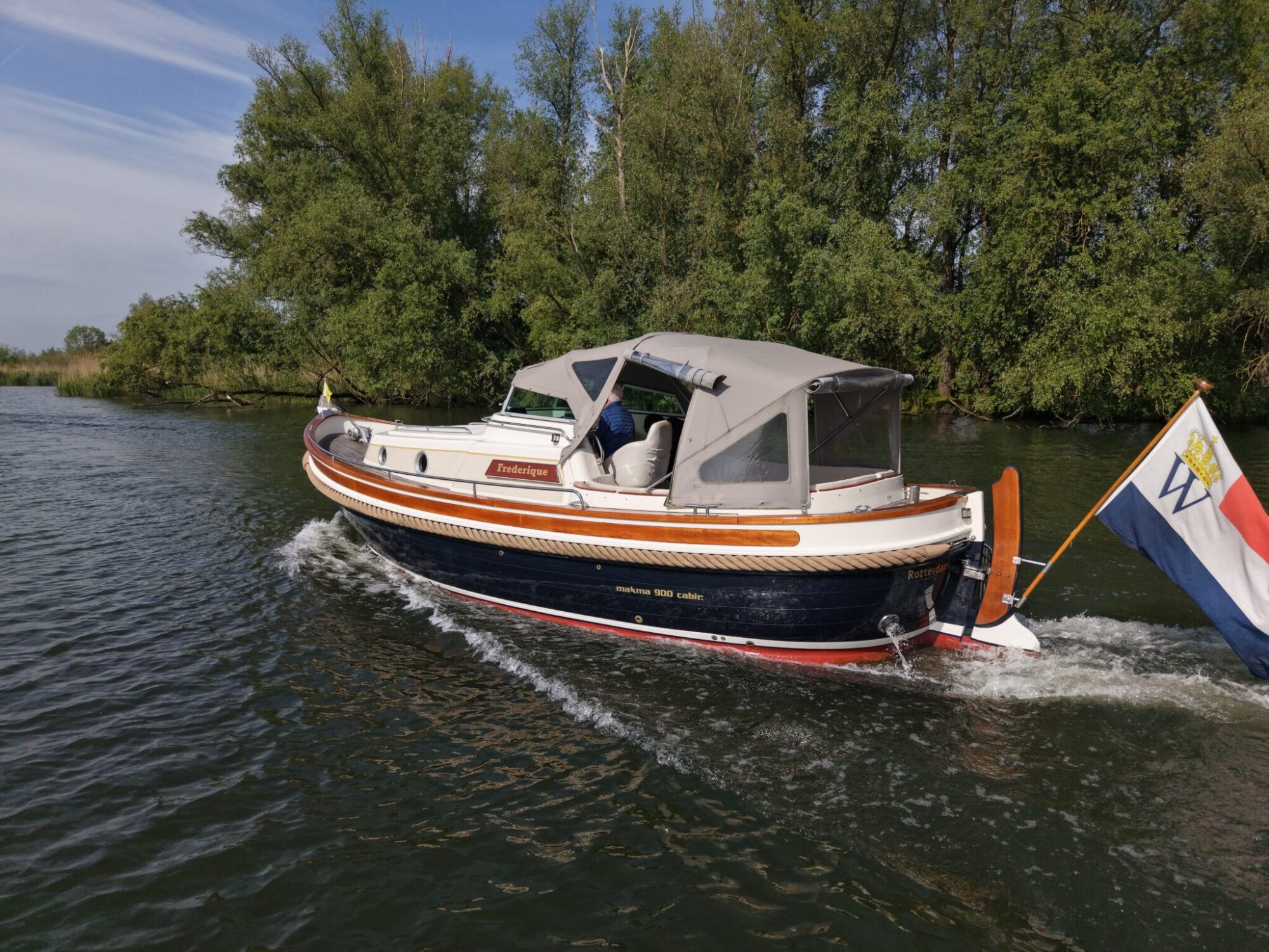 foto: 8 Makma Makma 900 Cabin