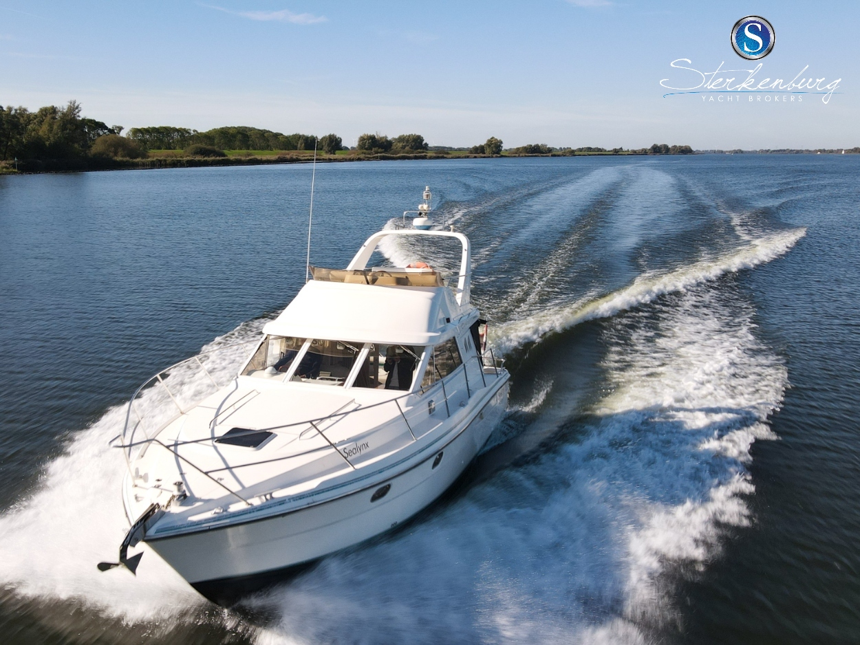 foto: 7 Fairline 37 Corsica