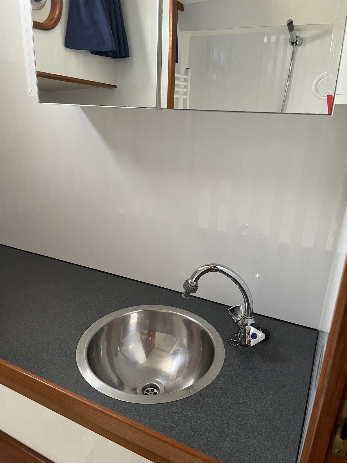 foto: 5 Monty Bank 1250 Kotter