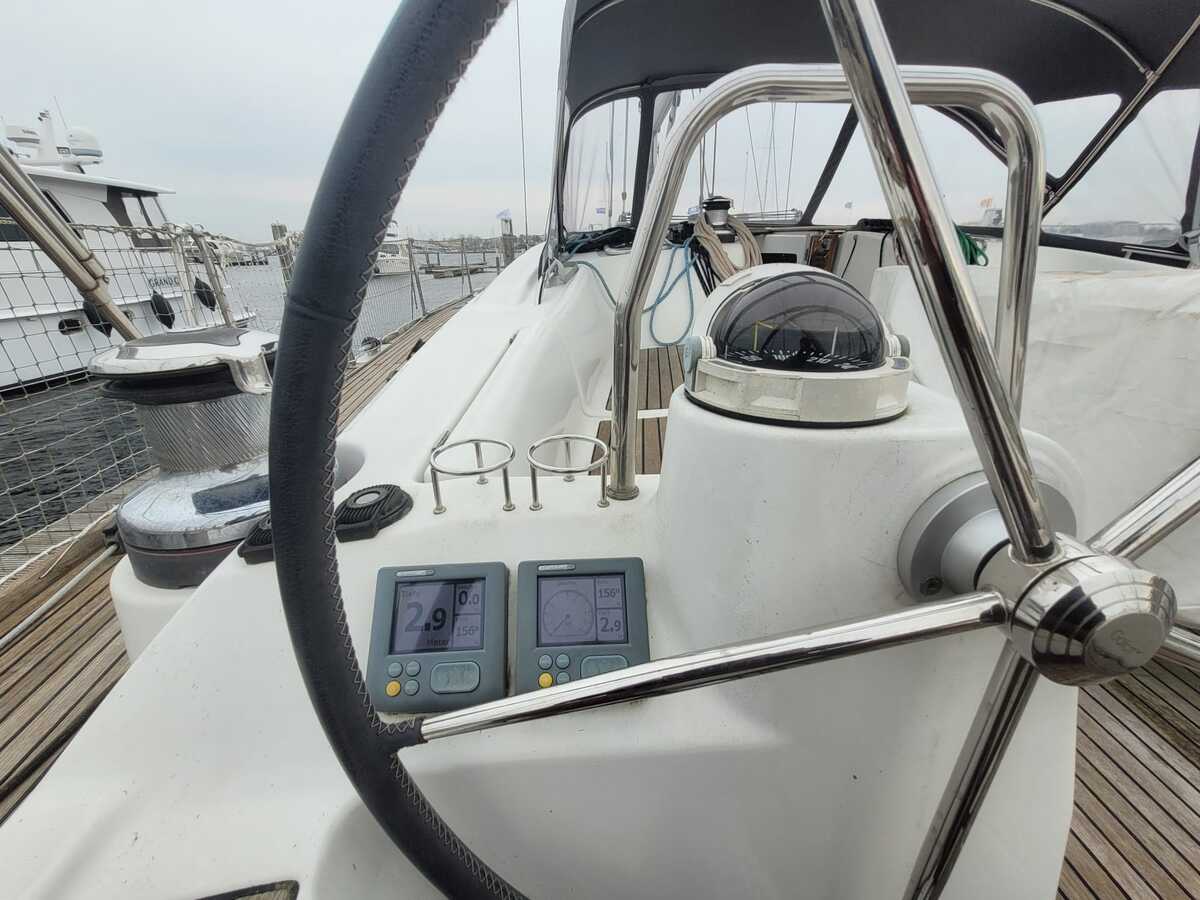 foto: 5 Beneteau Oceanis 54
