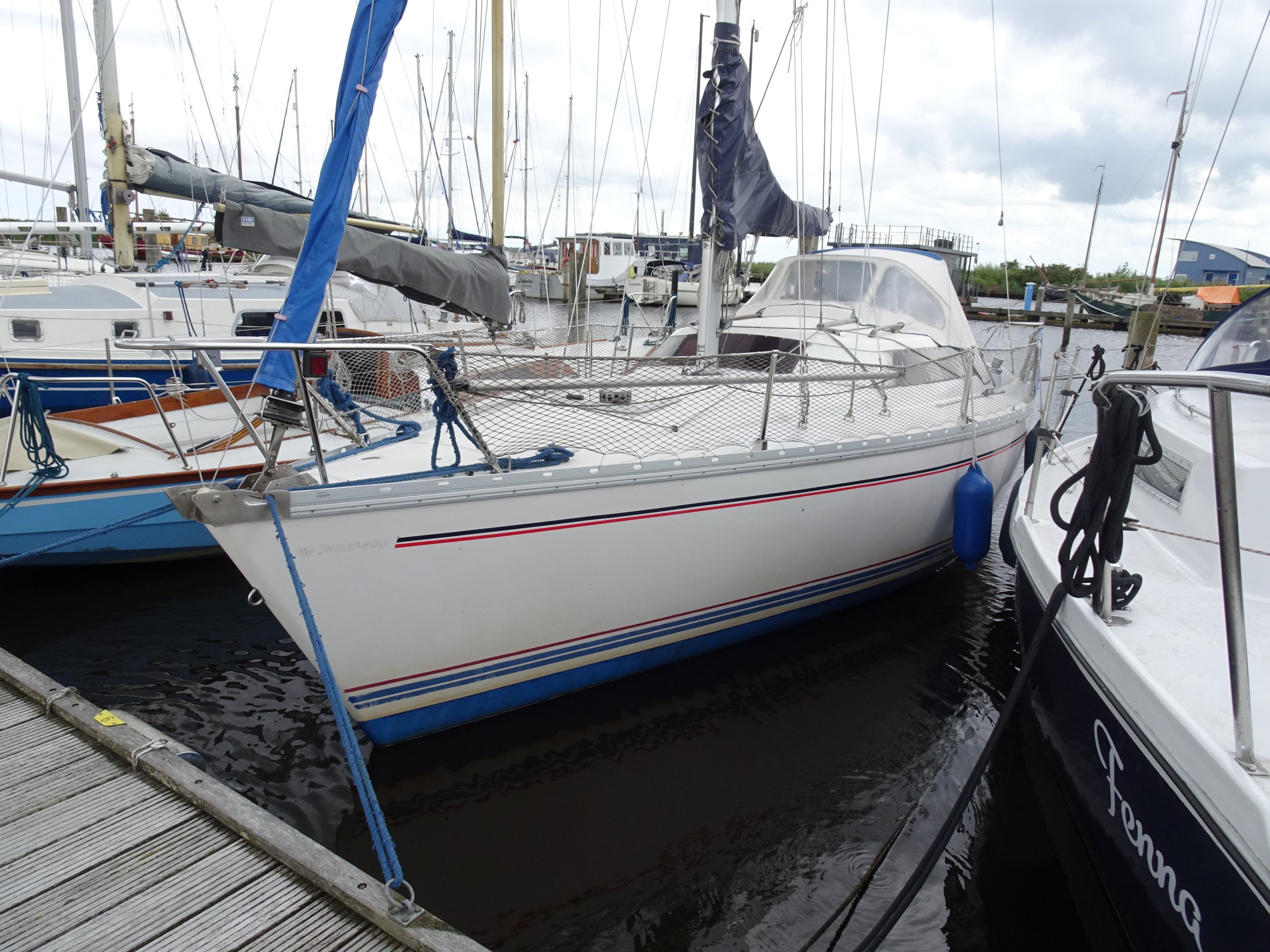 foto: 1 Jeanneau Fantasia 27