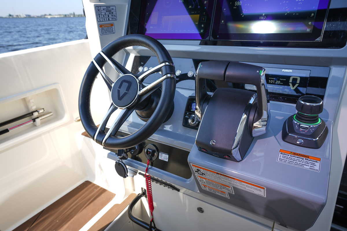 foto: 13 Navan C30