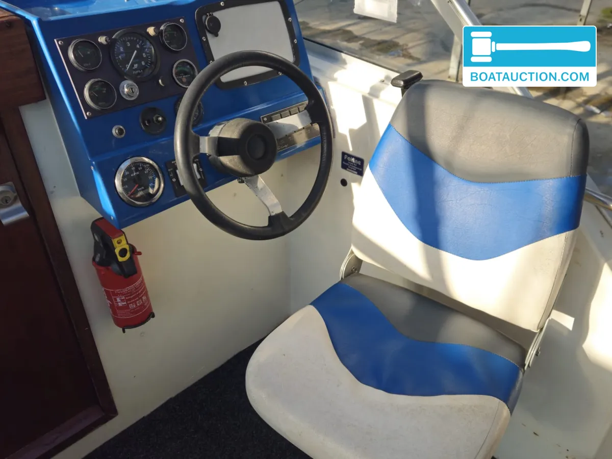 foto: 18 Fairline 21 Weekender