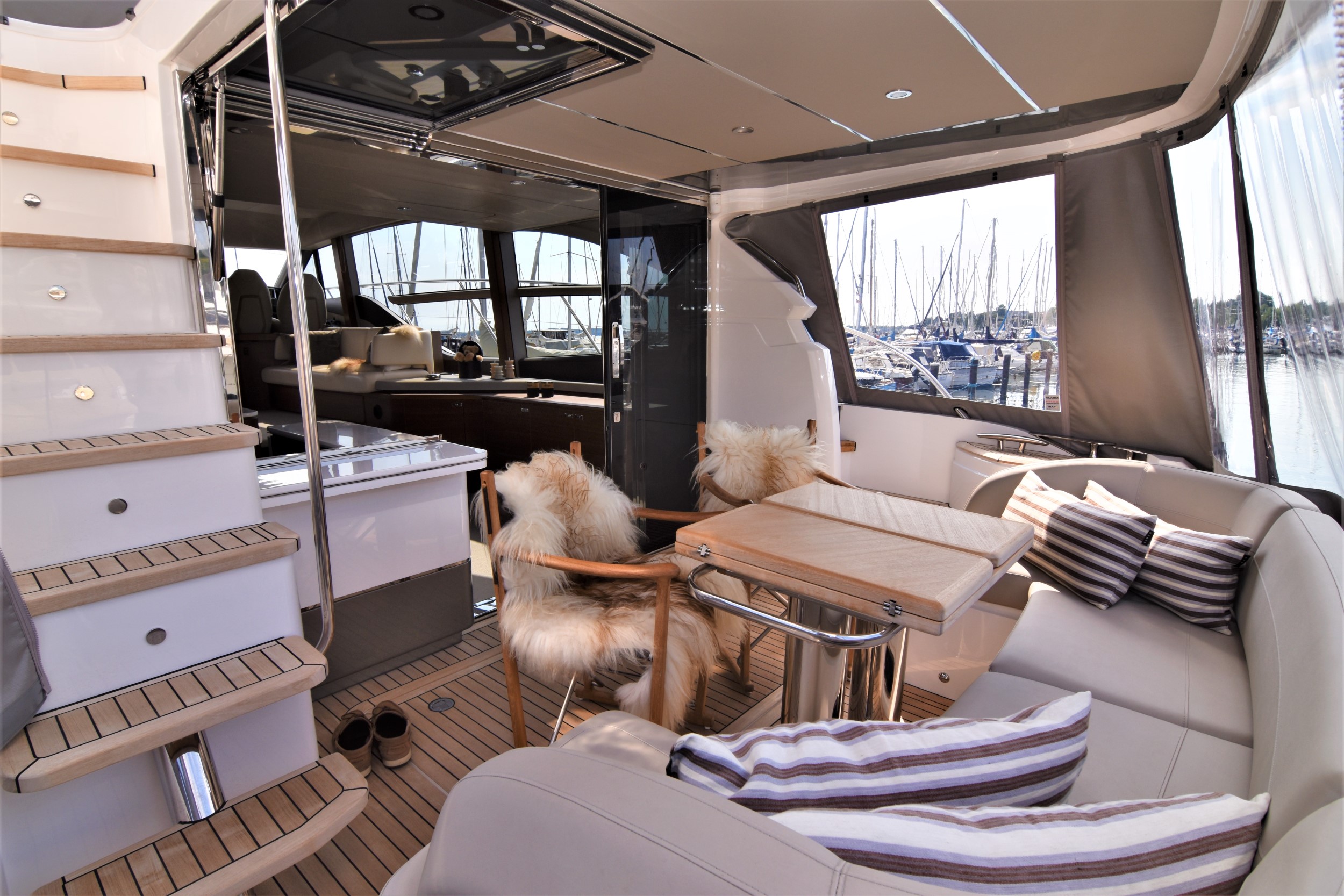 foto: 6 Princess  F55