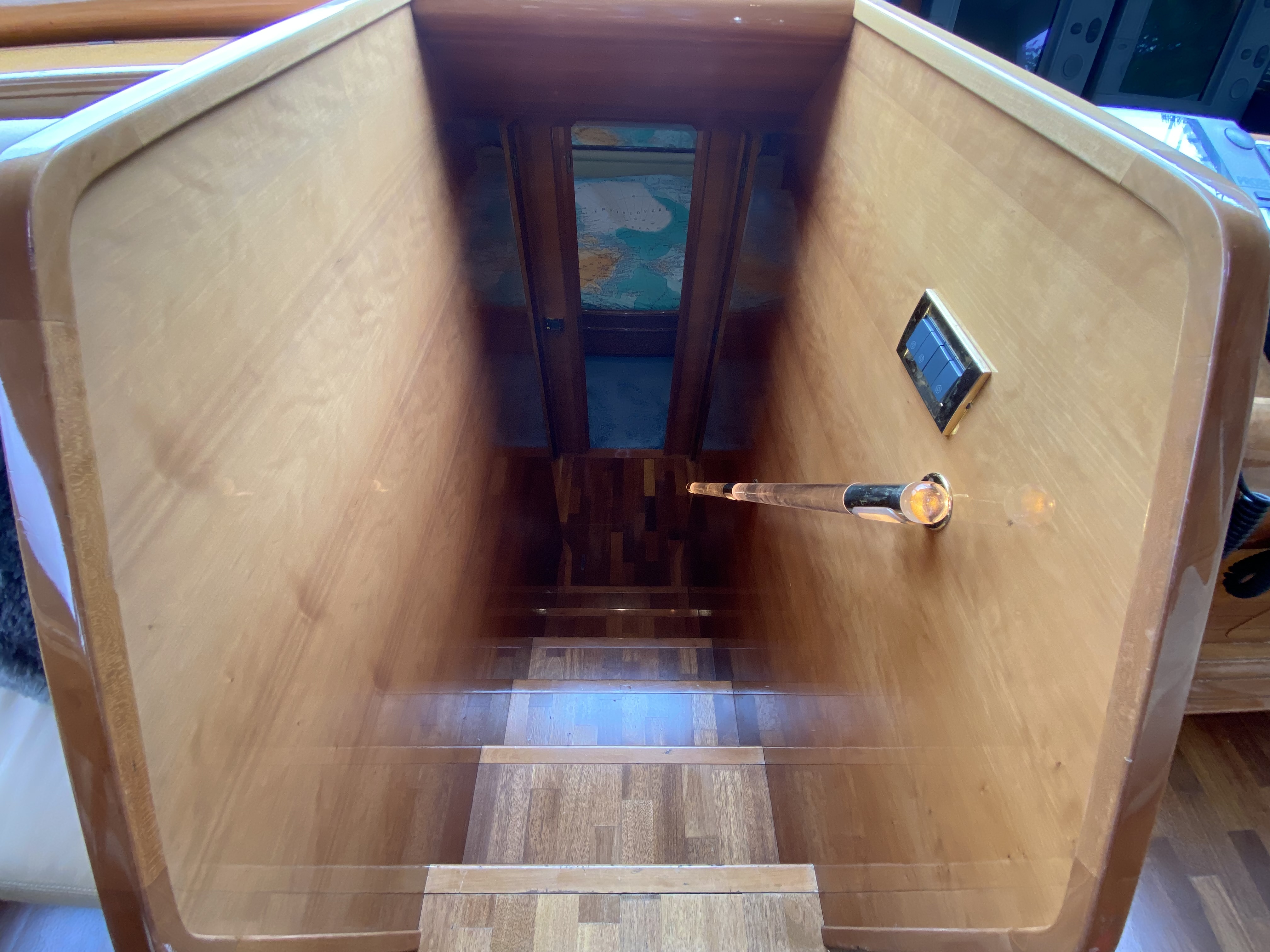 foto: 5 Guy Couach 2200