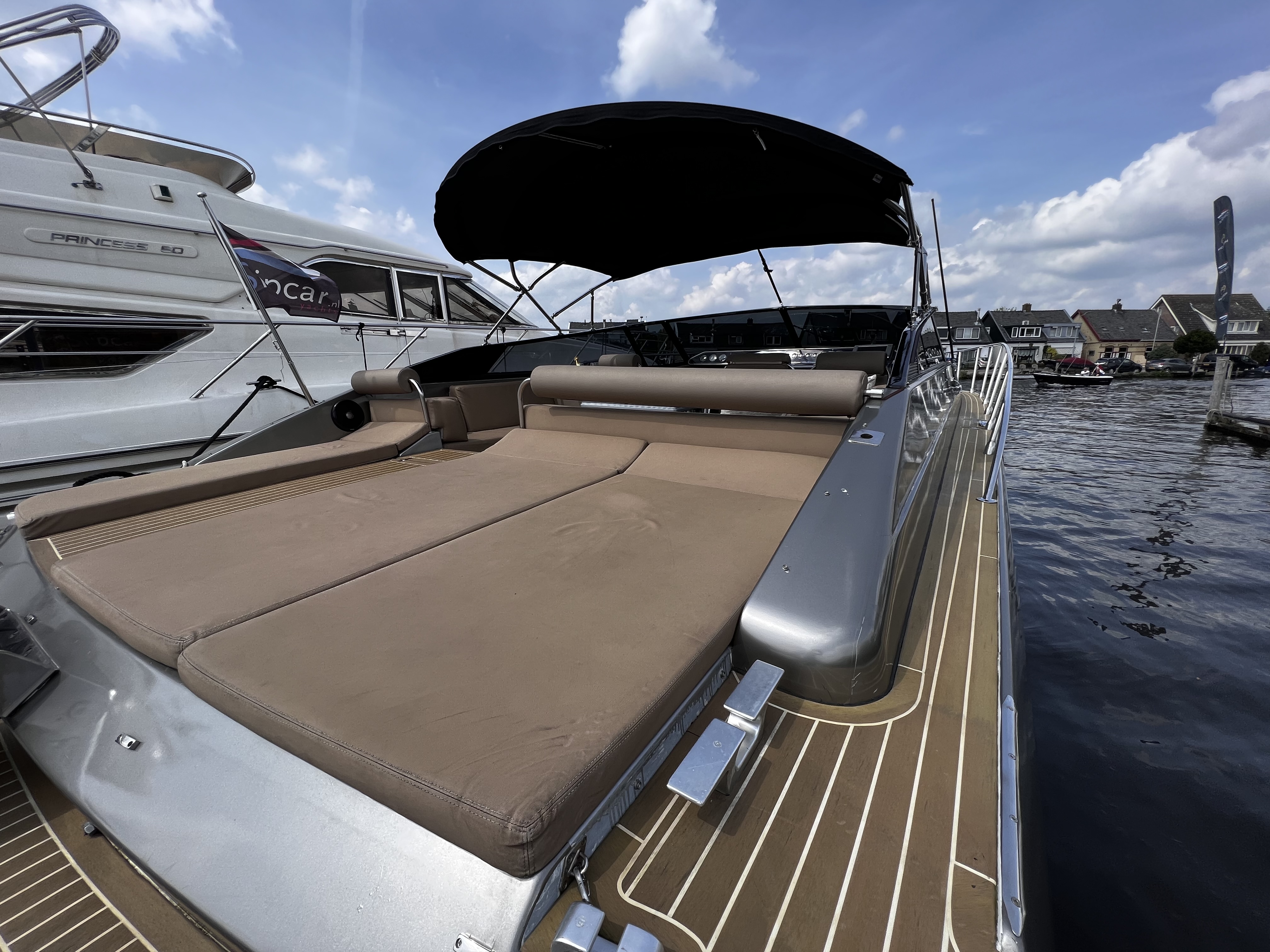 foto: 6 Pershing 40
