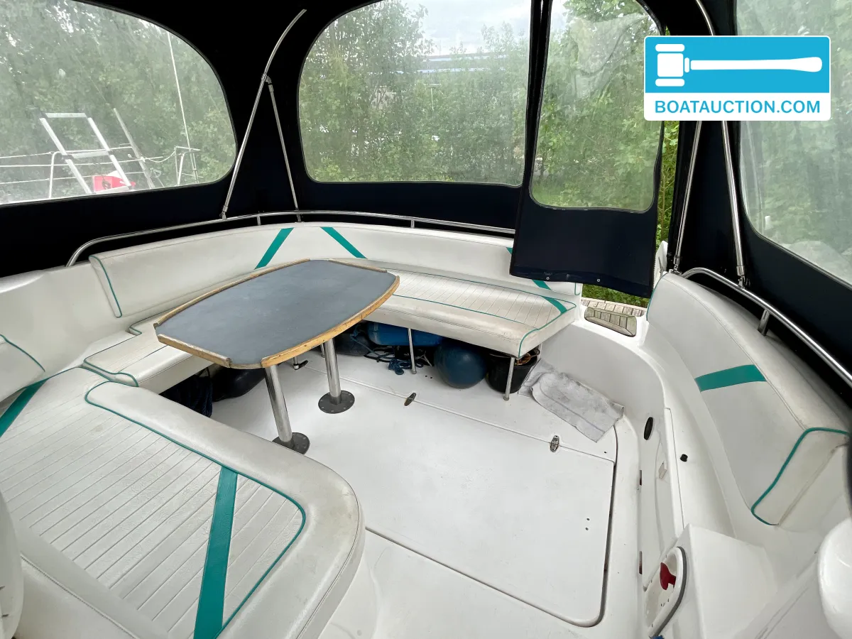 foto: 7 Sealine 310 Sportbridge