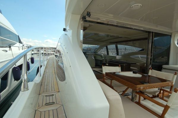 foto: 5 Azimut 68 S