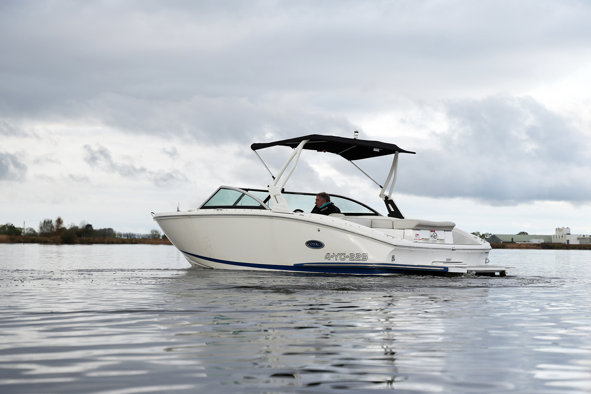 foto: 11 Cobalt CS23