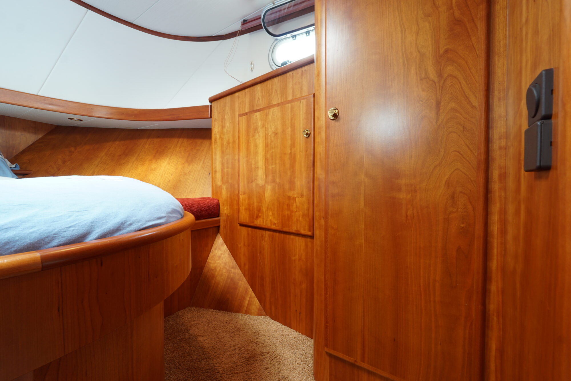 foto: 19 Tryvia Tryvia 1100 OK Cabrio Spiegeldeur