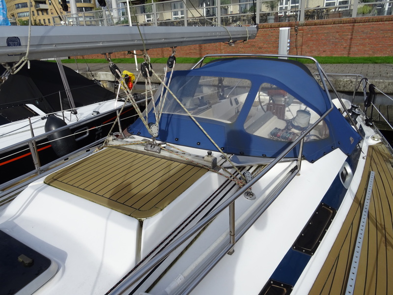 foto: 8 Bavaria 1060