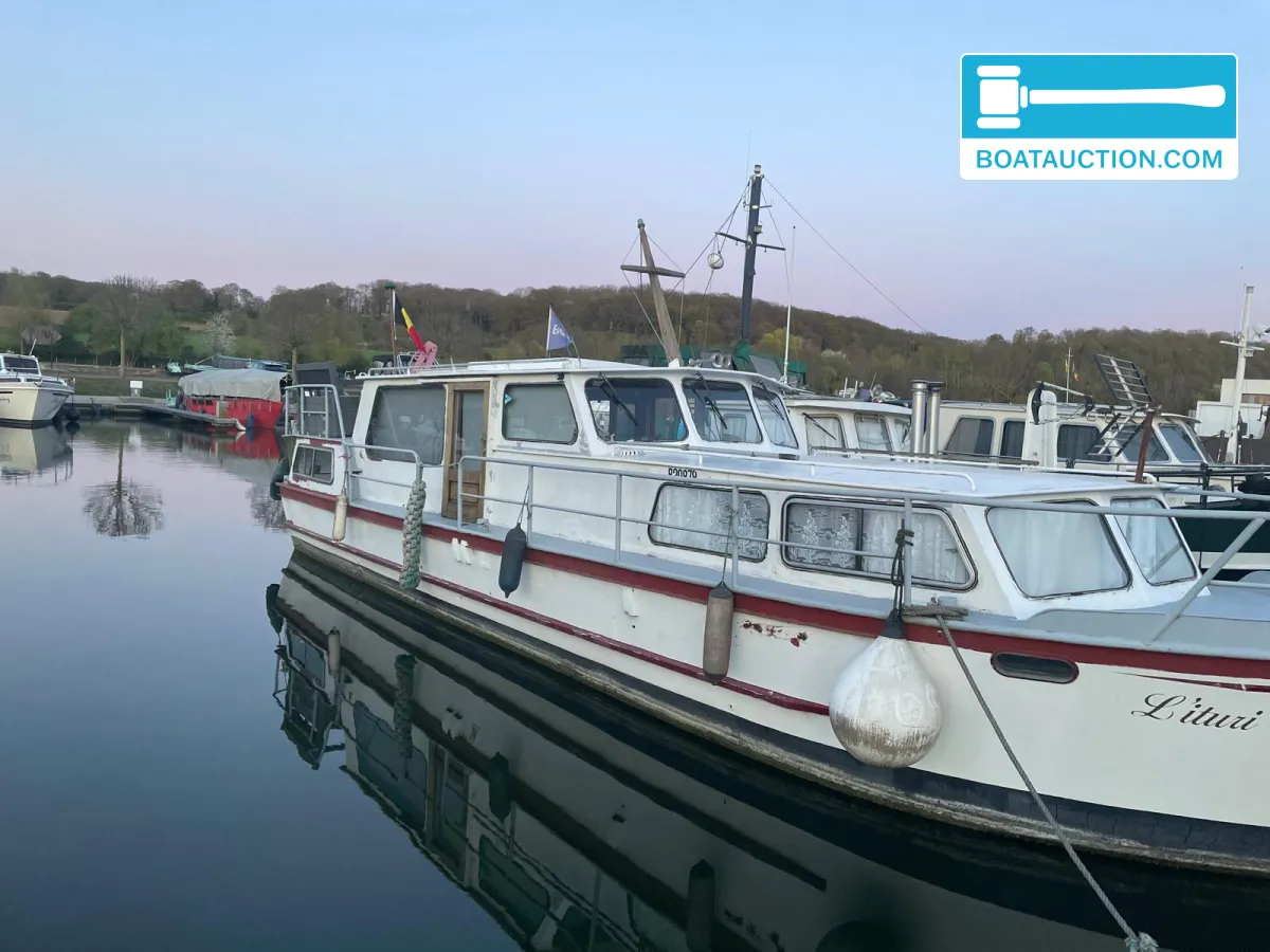 foto: 6 Motor cruiser 1235