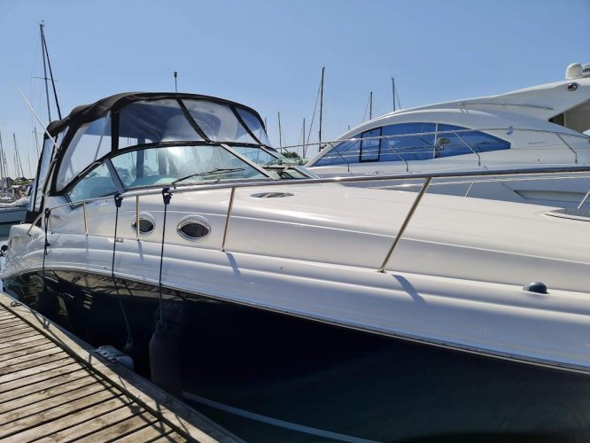 foto: 6 Sea Ray 375 Sundancer Twin Diesel