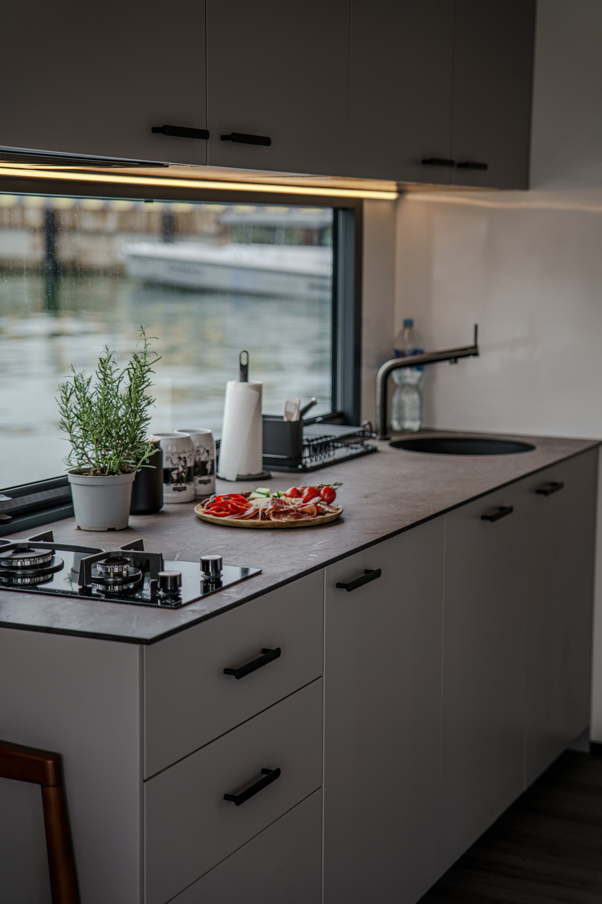 foto: 5 Nordic Season NS 43 EVO 37 CE-C Houseboat