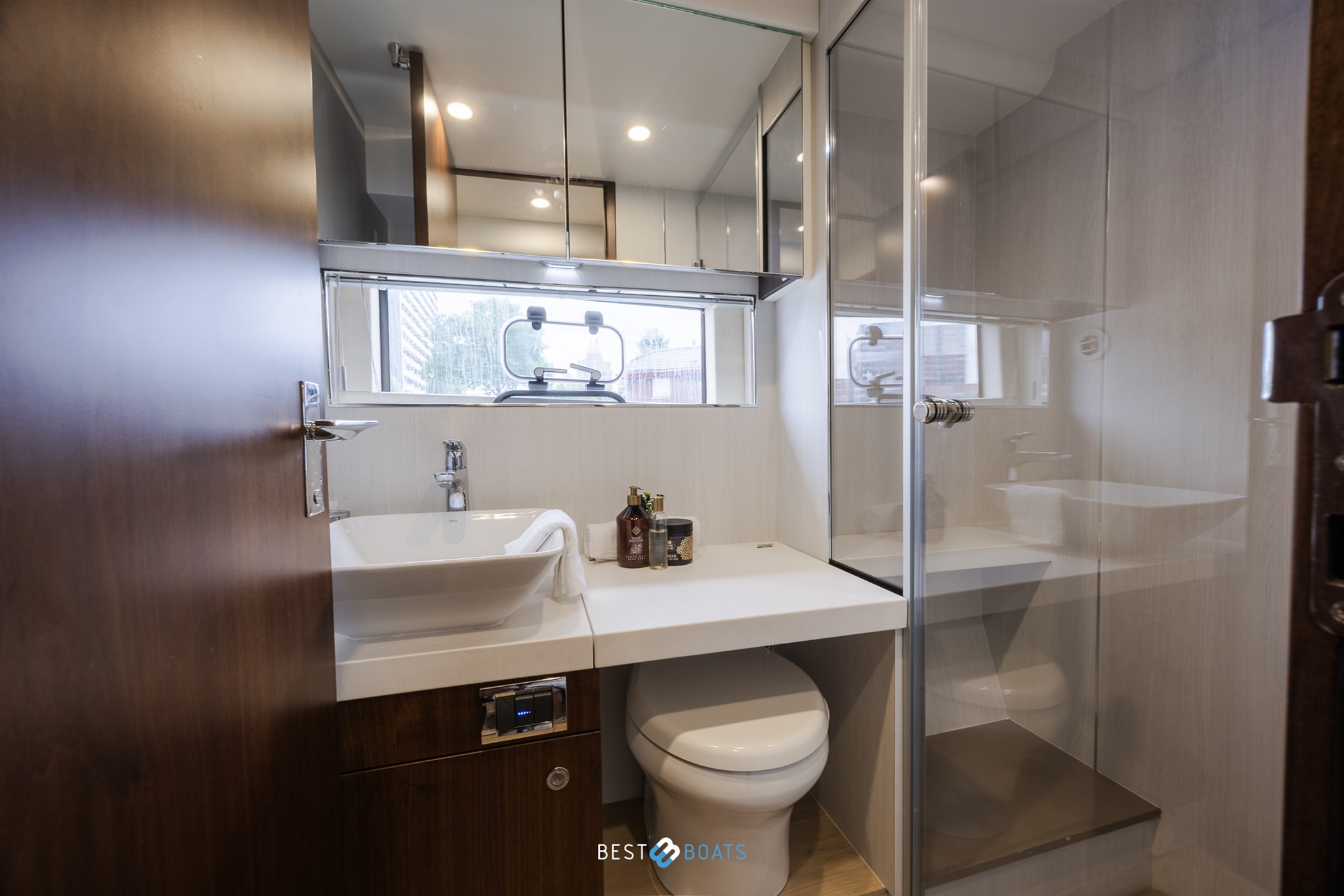foto: 5 Fairline Targa 53 OPEN