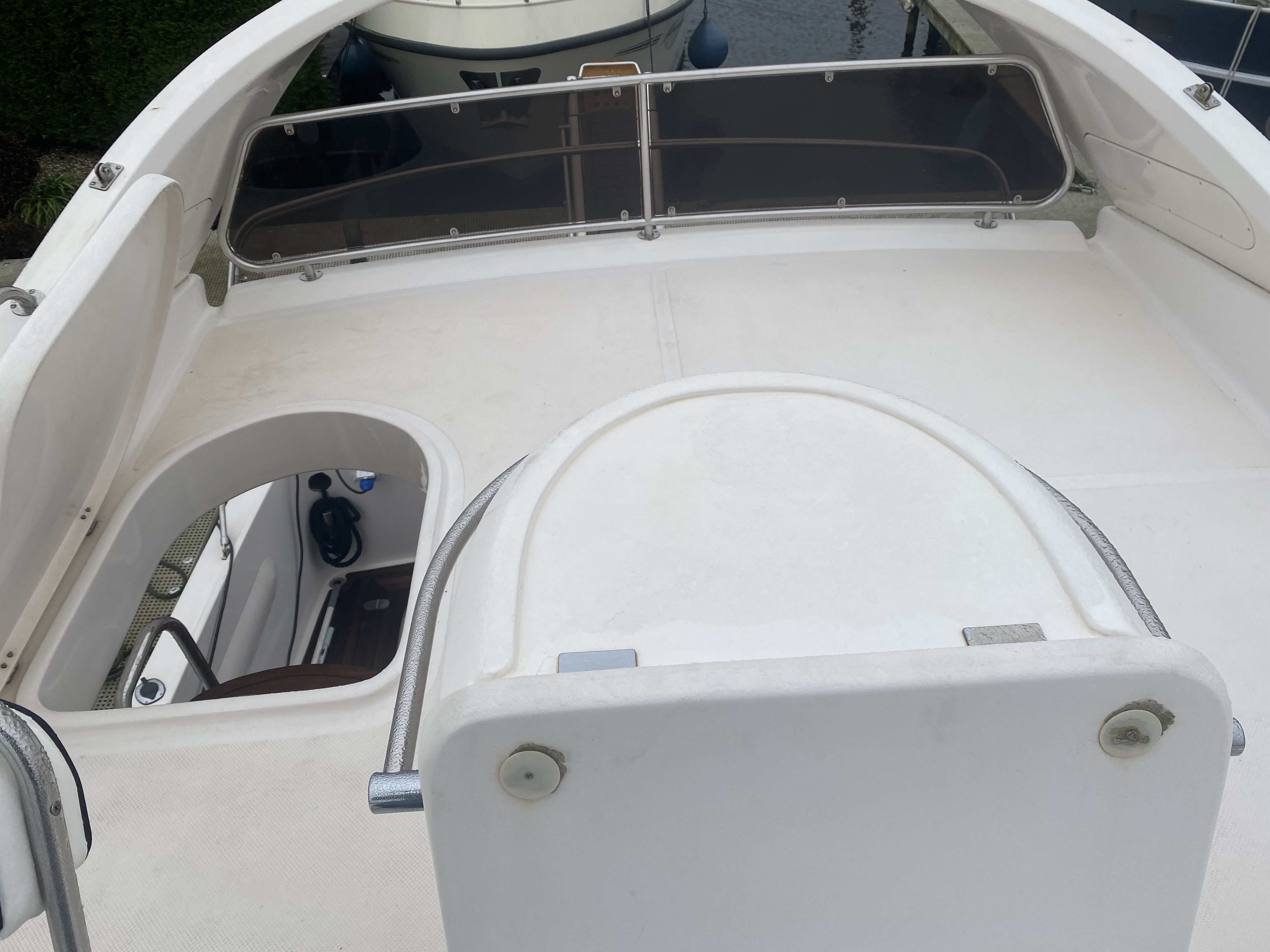 foto: 5 Astondoa  40 Fly