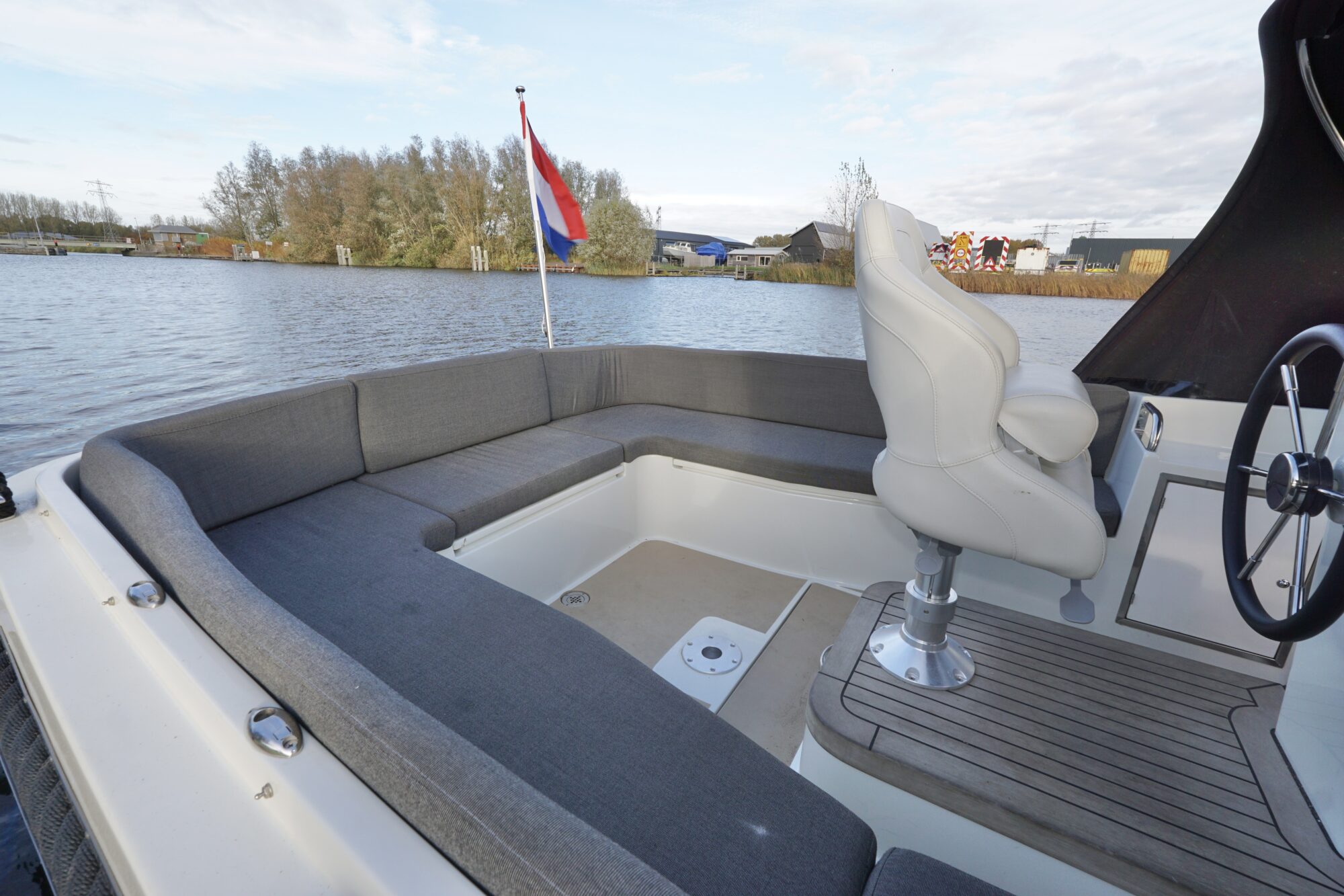 foto: 10 Damarin Damarin 732 Cabin