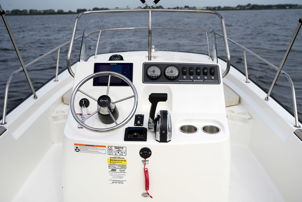 foto: 5 Boston Whaler 190 Montauk