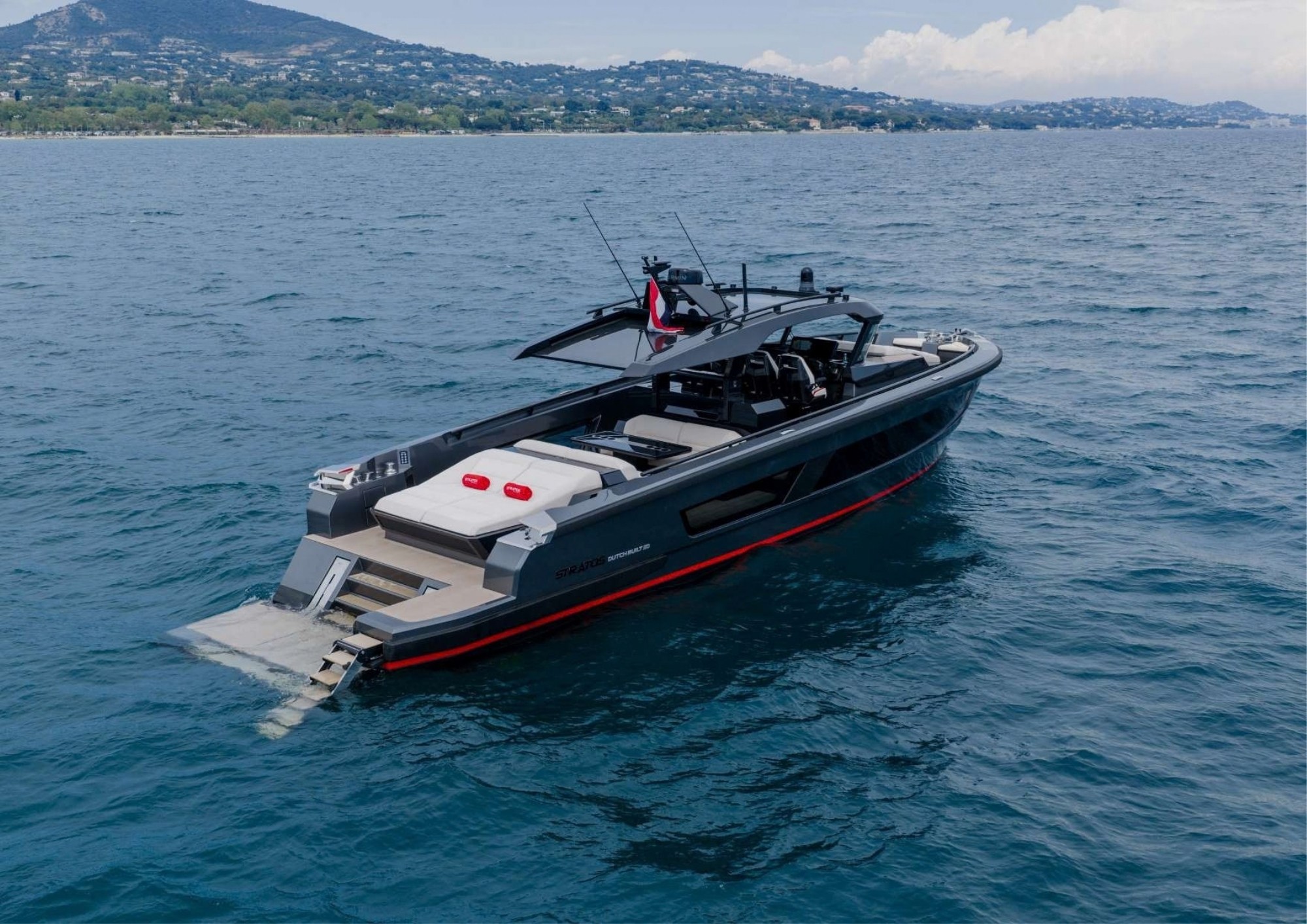 foto: 22 Stratos Yachts Dutch Build 50
