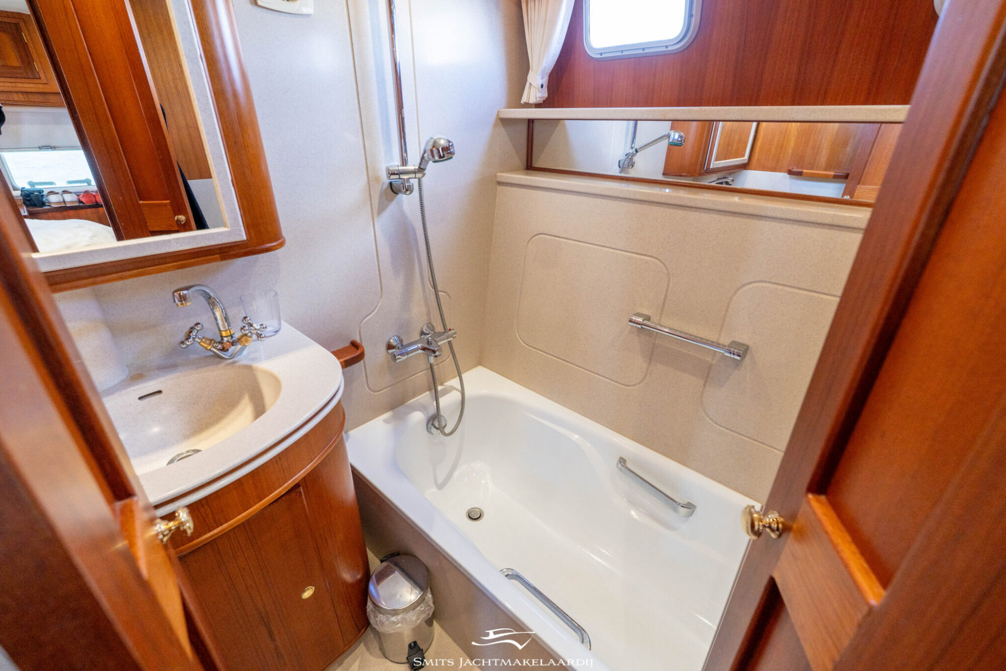 foto: 10 Holterman Holterman Trawler 13.50 Royal Class Cabrio