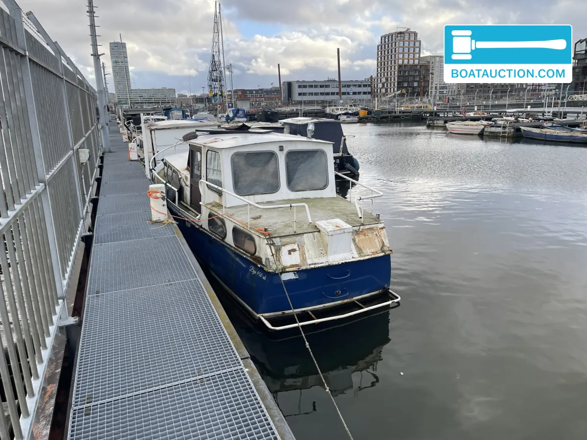 foto: 6 Motorboat 950