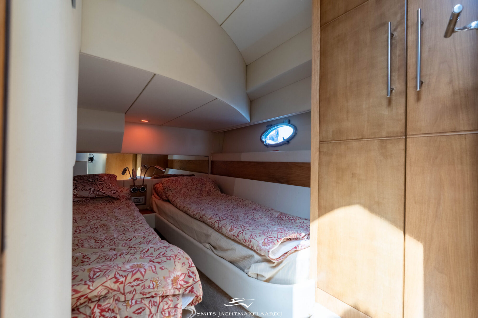 foto: 16 Rodman Rodman 44 Muse IPS