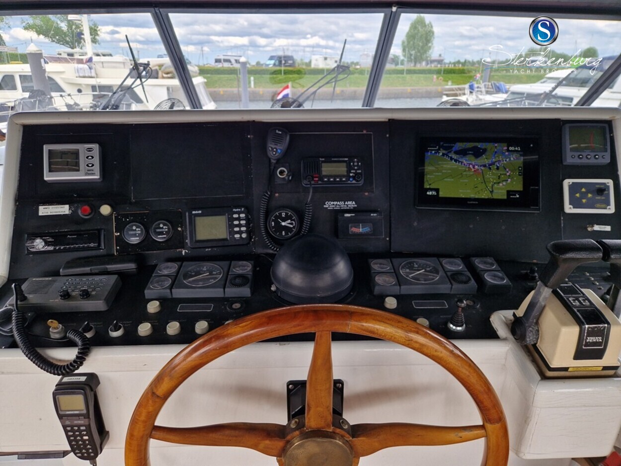 foto: 6 Valk Vitesse 48