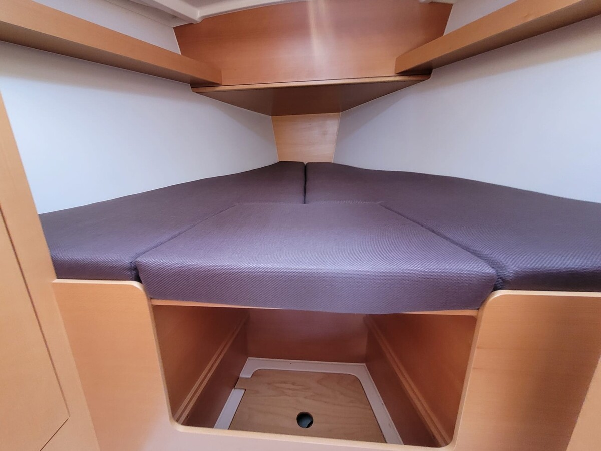 foto: 5 Jeanneau Sun Odyssey 319