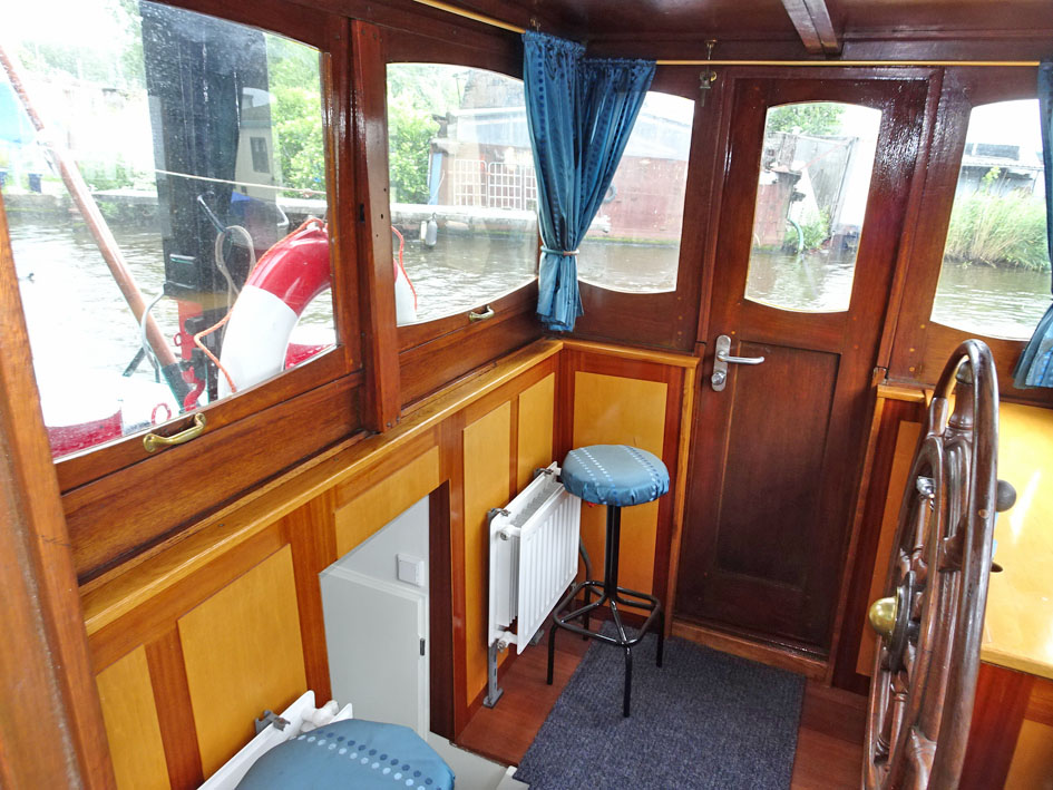foto: 6 Amsterdammer Sleepboot 15.16