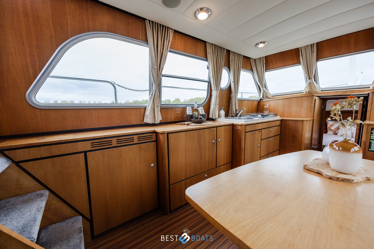 foto: 5 Linssen Grand Sturdy 34.9 AC