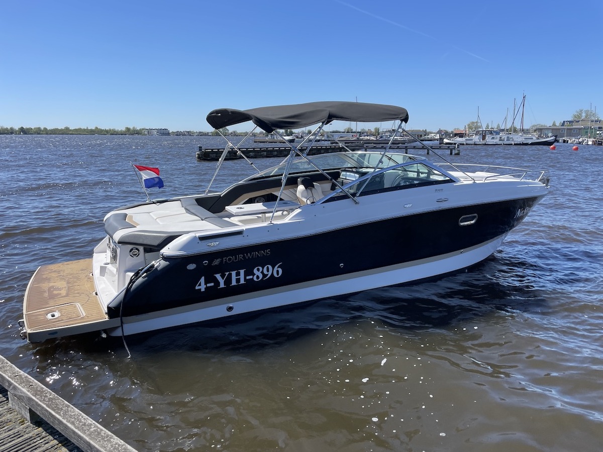 foto: 5 Four Winns 265 S