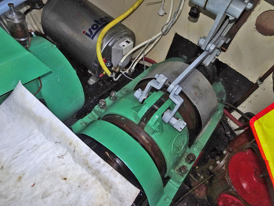 foto: 8 Motorsleepboot 13.90, IJssel