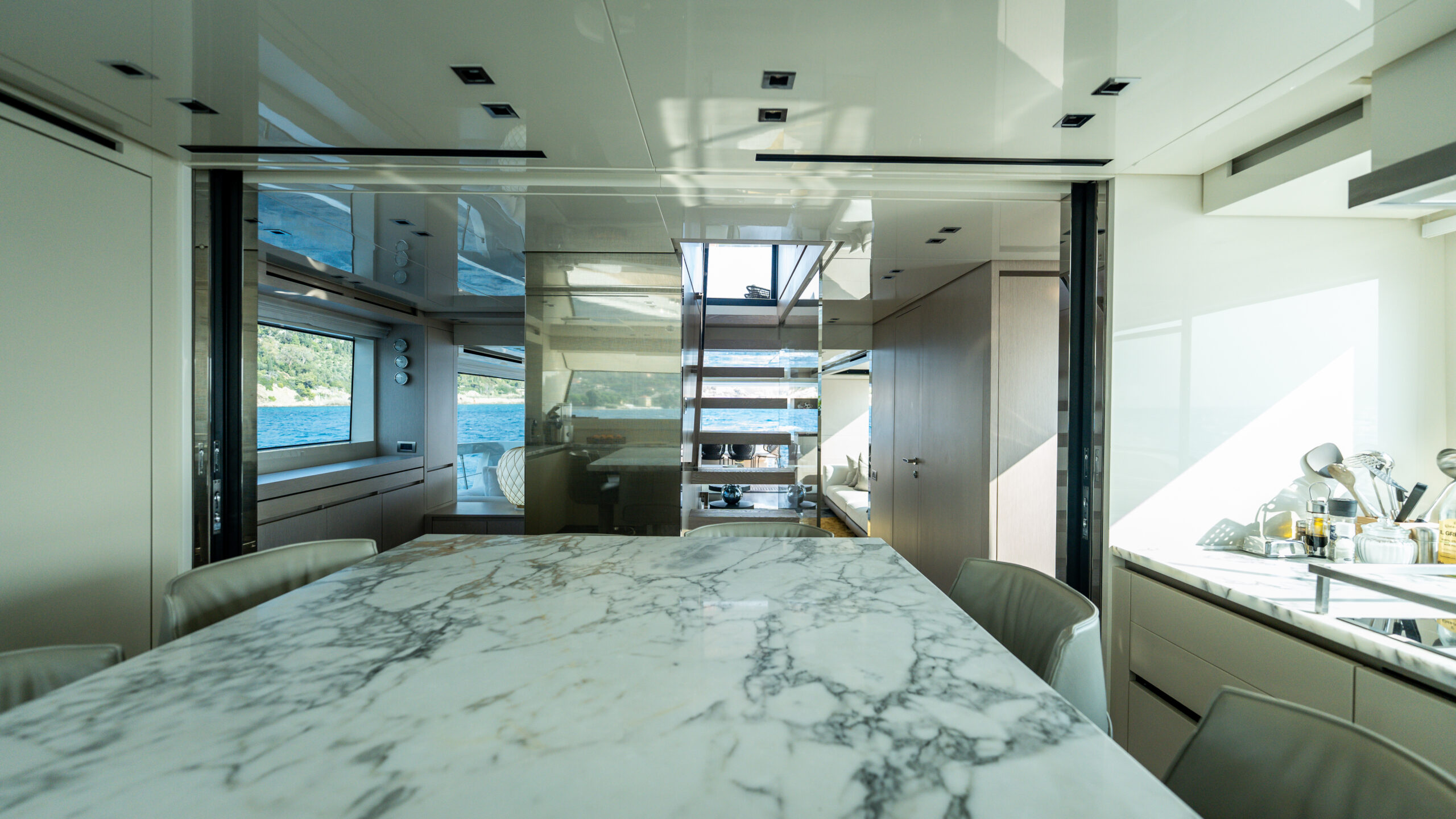 foto: 10 Sanlorenzo SX88