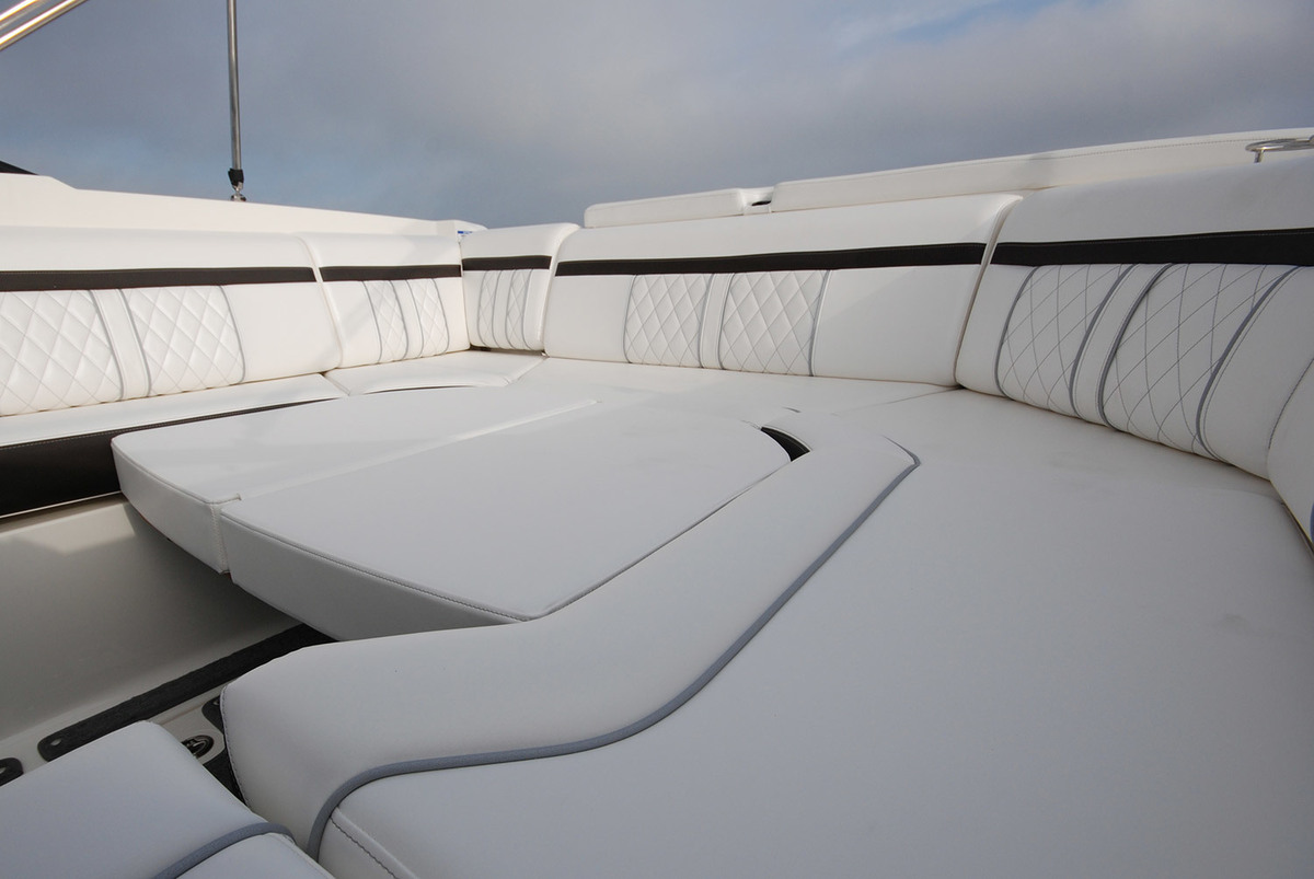 foto: 6 Sea Ray Sun Sport 250