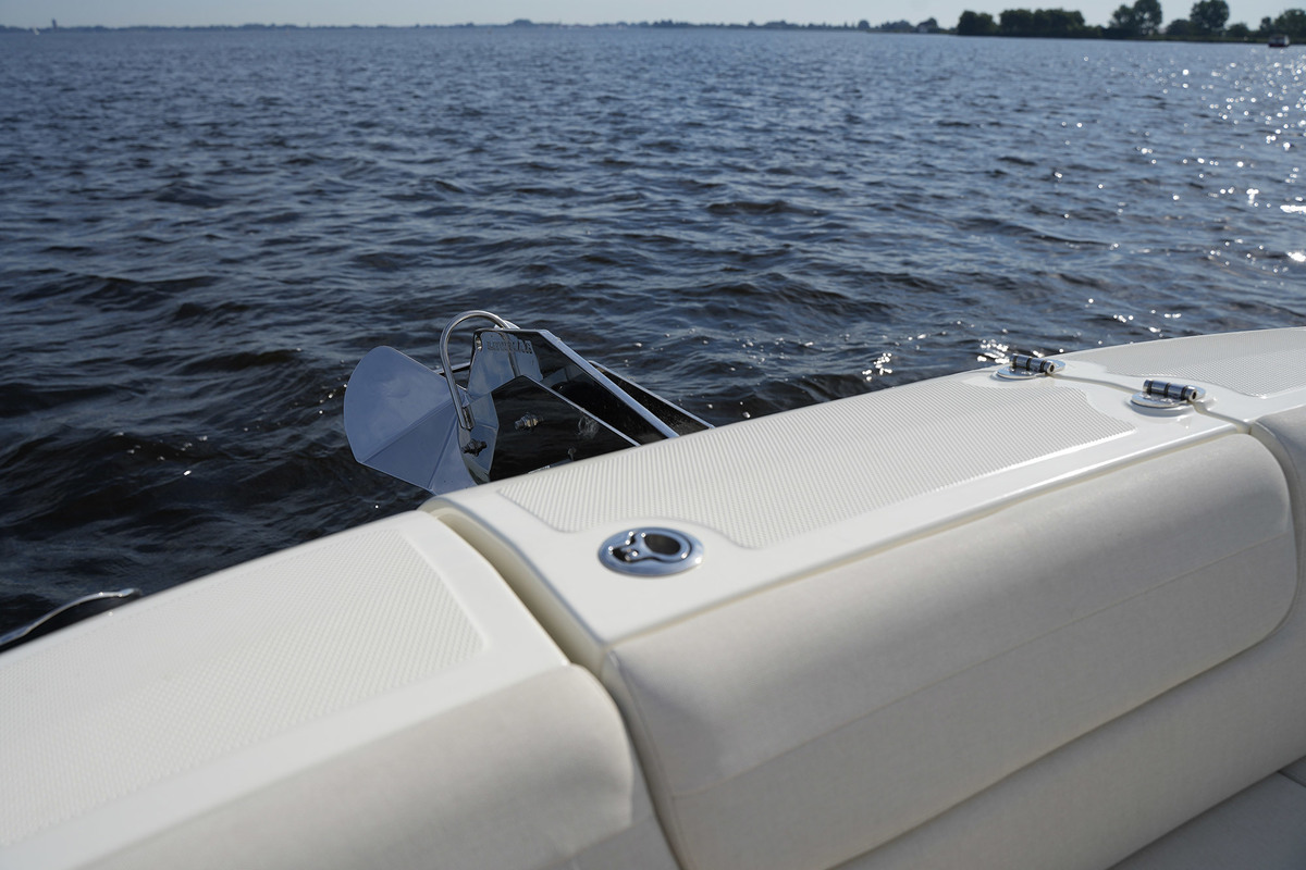 foto: 9 Sea Ray SDX 290 Outboard