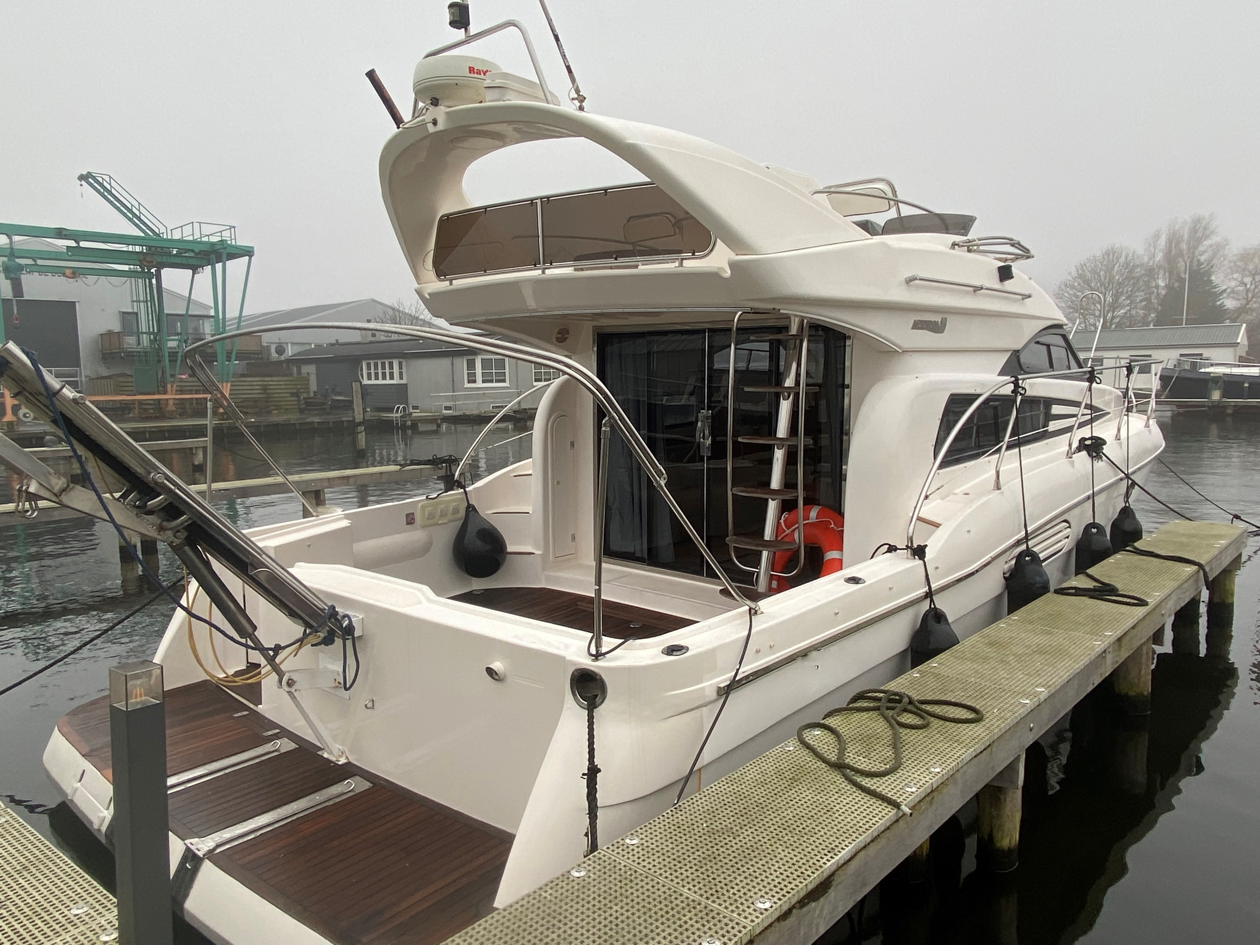 foto: 6 Astondoa  40 Fly