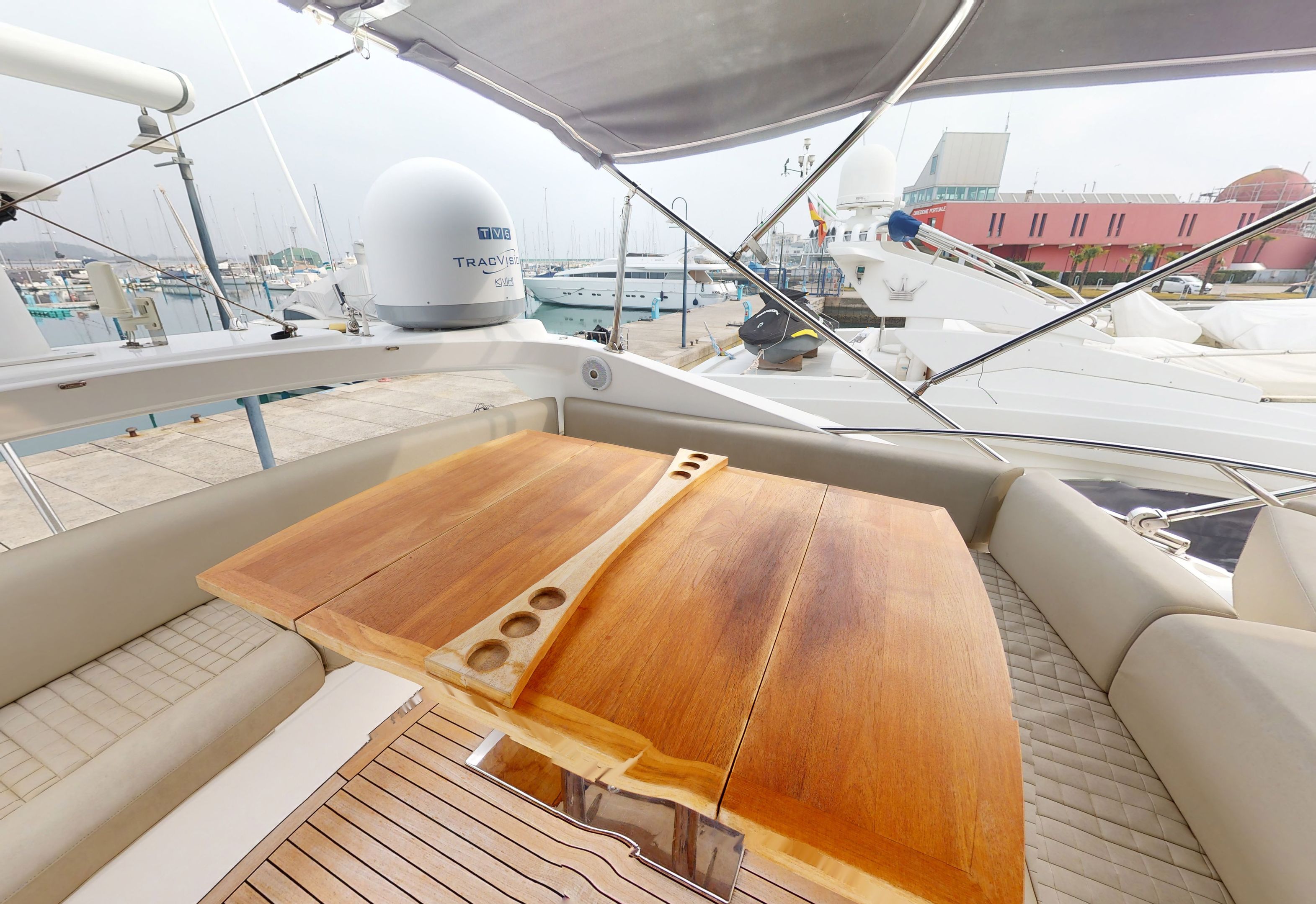 foto: 5 Sunseeker 65 Manhattan