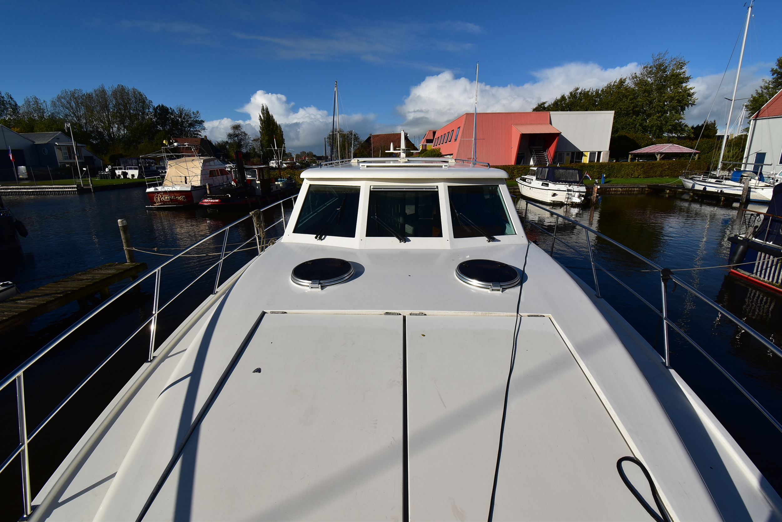 foto: 5 Motor Catamaran 12.5